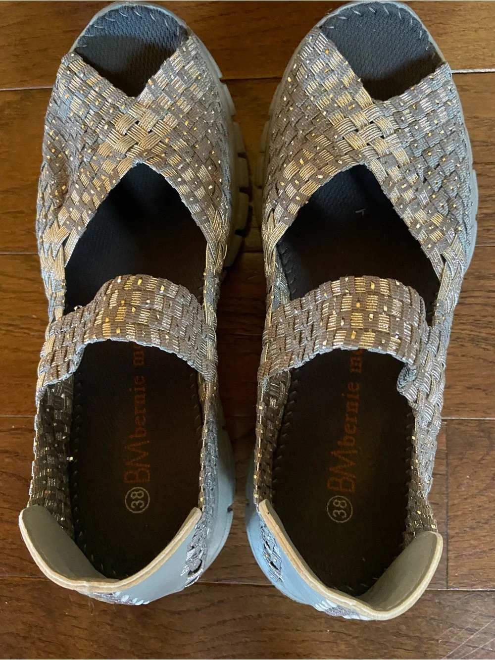 Bernie Mev Comfi Woven Women’s Sandals Sz 7- 7.5 NIB